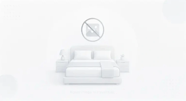 Queen Suite with Two Queen Beds and Sofa bed - Non Smoking/Interior Hall